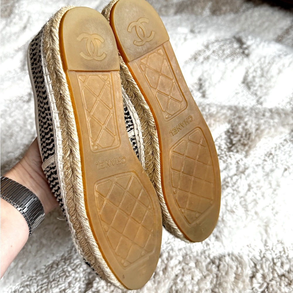 CHANEL WOVEN CAP TOE LEATHER WHITE BLACK LOAFER ESPADRILLE FLAT 40 10 - Picture 7 of 13